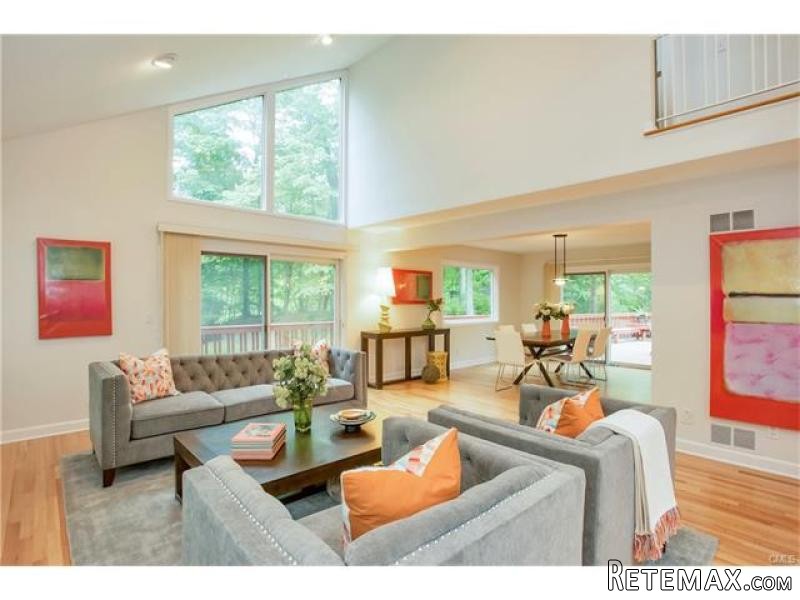 4 bedroom House For Sale: 1260 LONG.. - 2