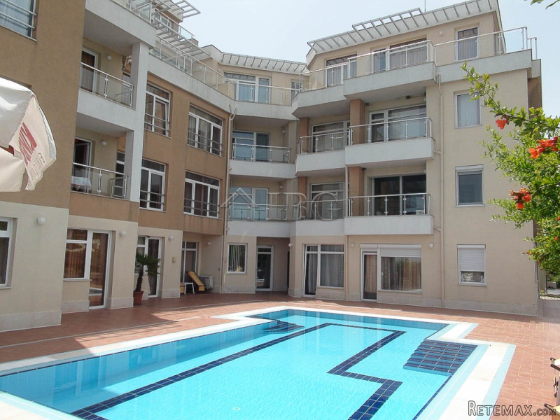 Furnished 1-bedroom apartment in LLL..