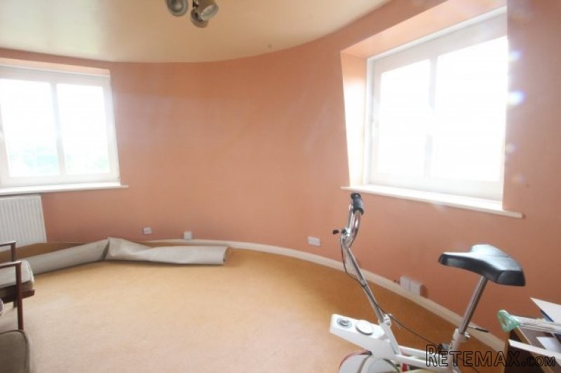 3 bedroom, Detached House house for sale - 2