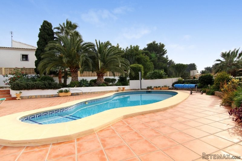 Beautiful 4 bedroom villa - 2