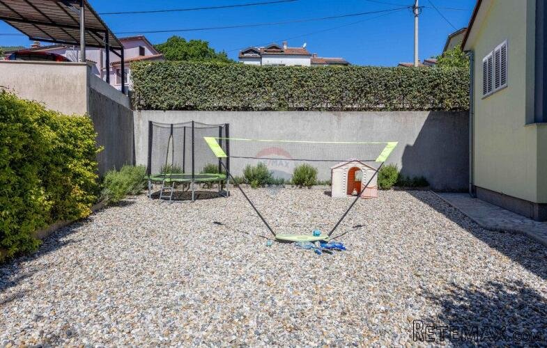 OPATIJA, POBRI- kuća 170 m2 s bazenom, garažom i pogledom na - 9