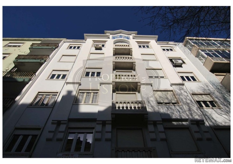 2+1 Luxury Apartment with HUGE PATIO..