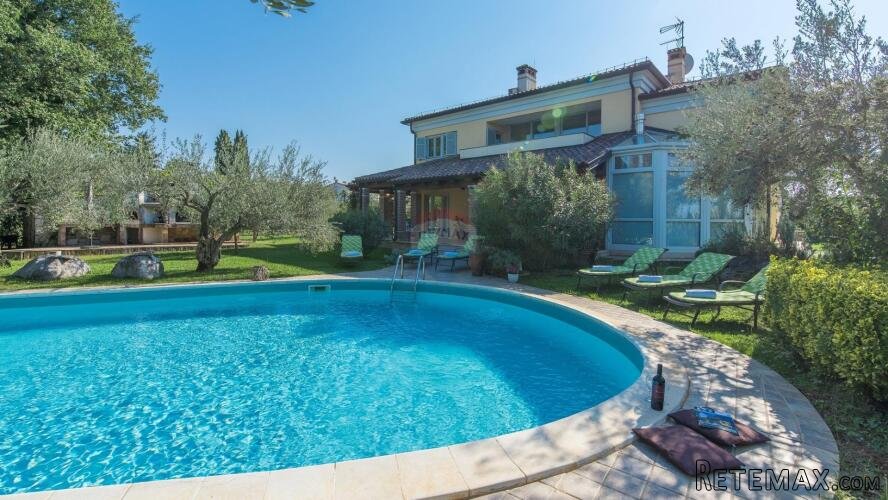 POREČ-luksuzna vila s bazenom - 2