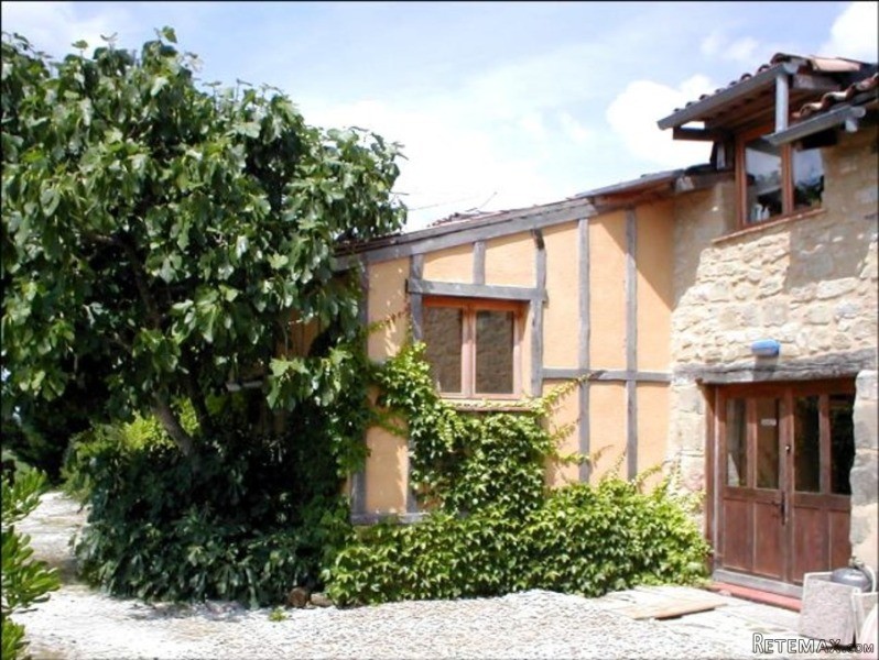 Great Renovated Property With Two.. - 2