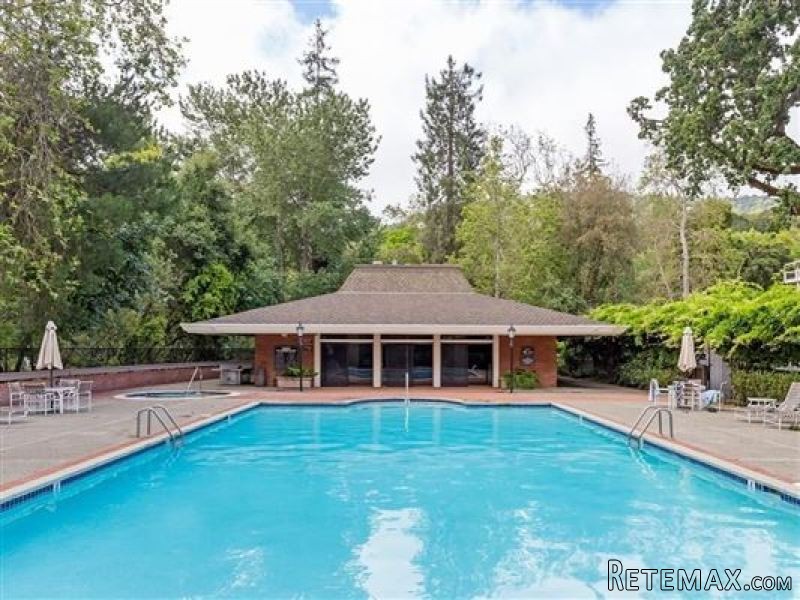 Remarkable townhome in saratoga - 2