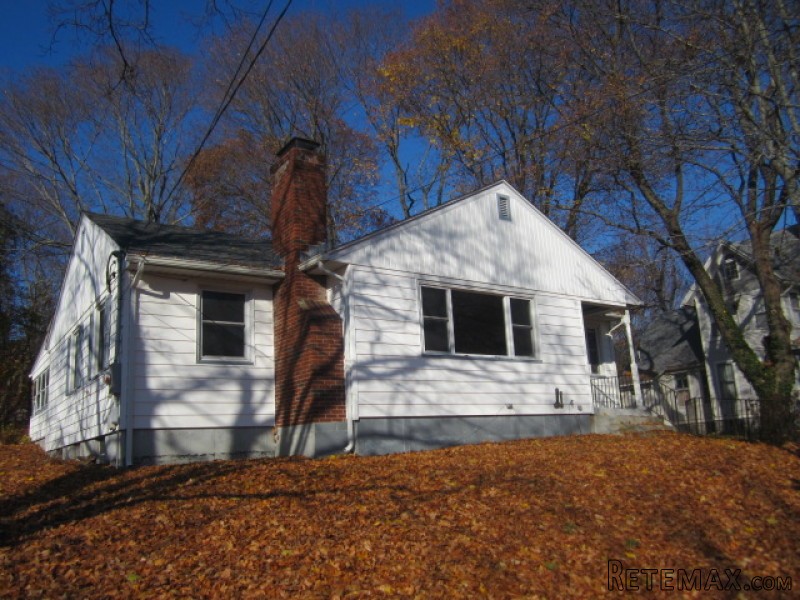 14 Hewitt St Willimantic, CT, 06226.. - 2