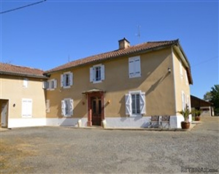 Pretty Restored Smallholding With..