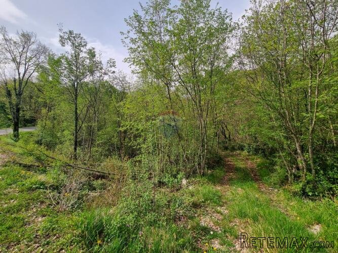 OPATIJA, Veprinac- građevinsko zemljište 2275 m2 na mirnoj l