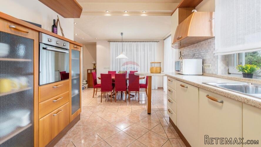 POREČ-luksuzna vila s bazenom - 8