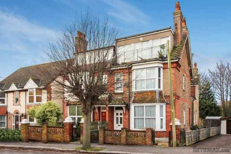 2 bedroom, Apartment house for sale