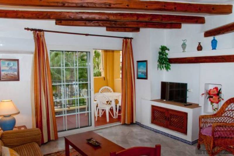 2 Bedroom 1 Bathroom Apartment In..