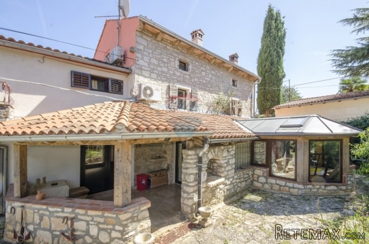 ISTRA, ROVINJSKO SELO, autohtona apartmanska kuća