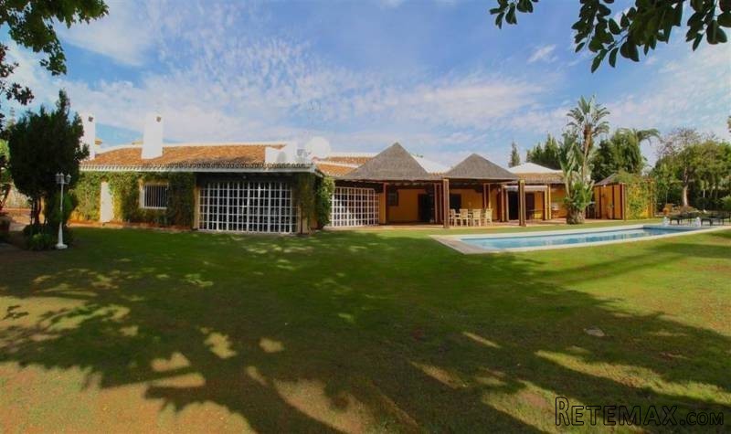 6 Bedrooms - House - Andalucia - For..