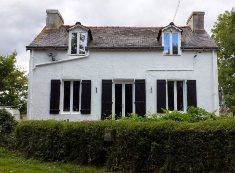 Detached Property With Land For Horses