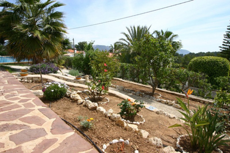 3 Bedrooms - Villa - For Sale - 2