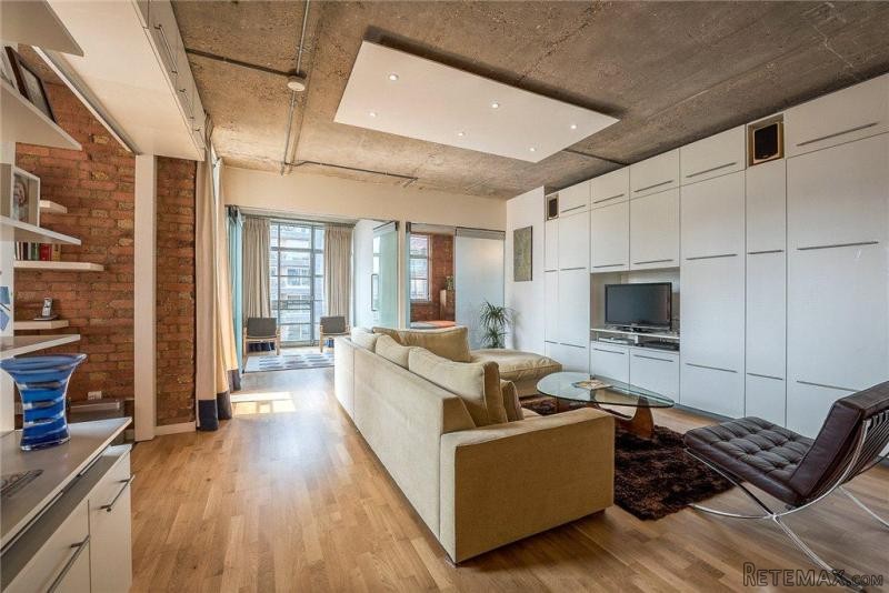 A Spacious 2-Bedroom Loft Style..