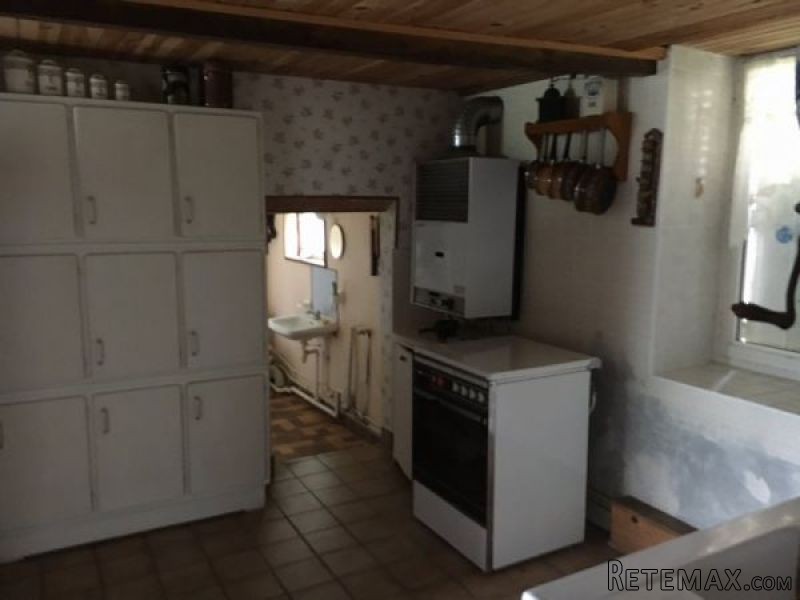 Habitable Rural House to Improve - 2