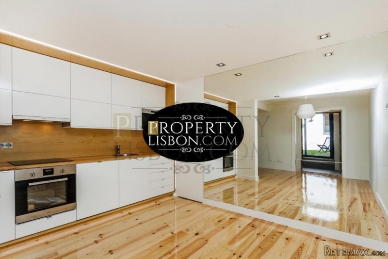 Renovated 2-bedroom apartment with.. - 2