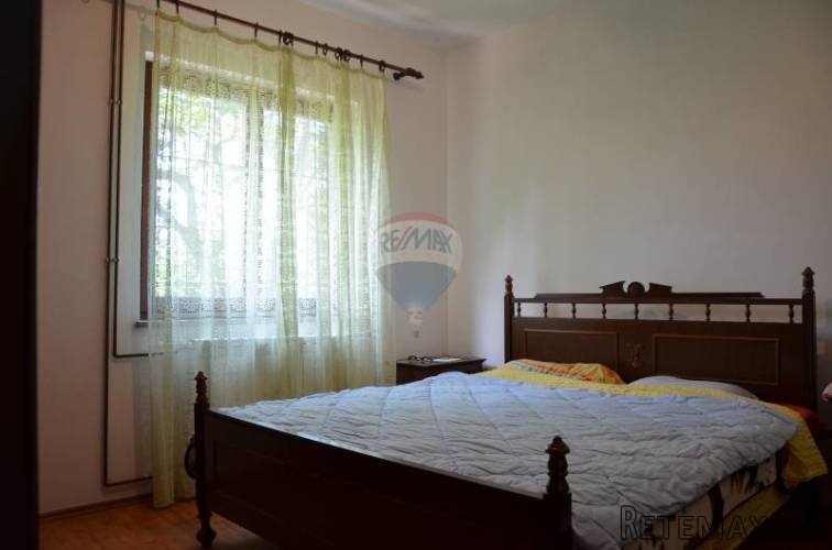 Brtonigla, stan 105 m2 sa velikom okućnicom - 4