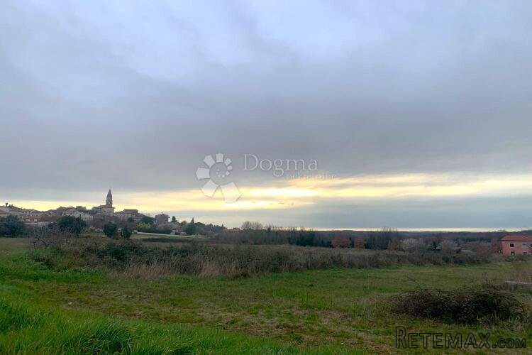 VIŠNJAN – idealna parcela s pogledom na more - 2