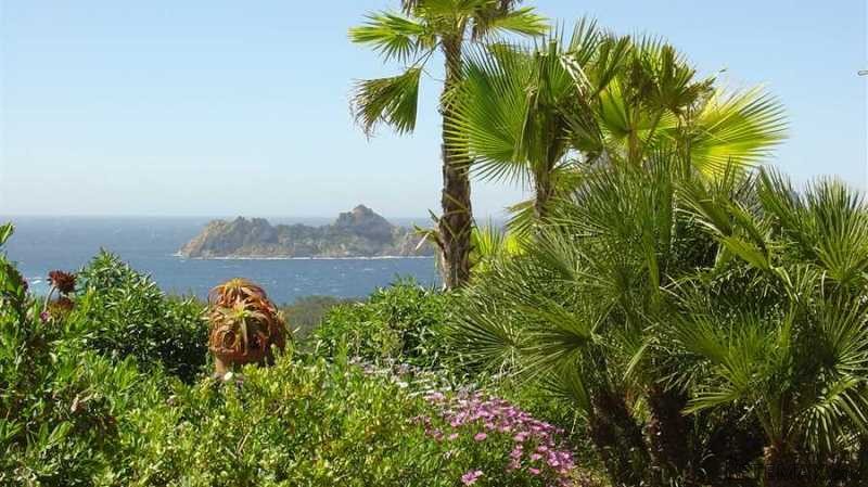 Villa with stunning views towards the.. - 2