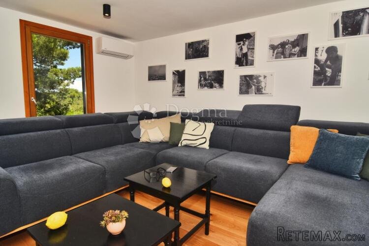 DUGI OTOK - MODERNA VILA 362 m2 BLIZU MORA - 5