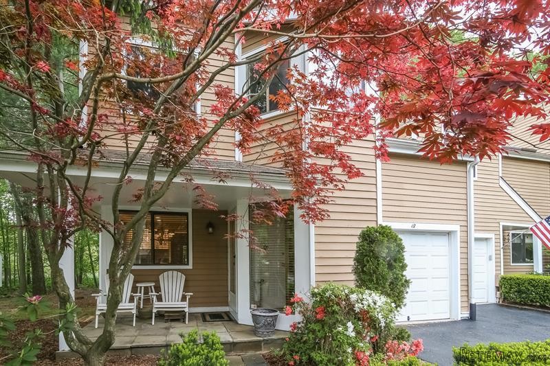 3 bedroom House For Sale: 18 Waters.. - 2