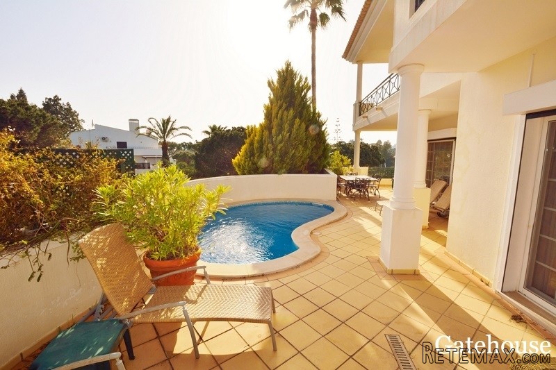 3 Beds Duplex Apartment With Sea Views..