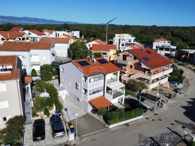 Krk, Njivice – Kuća s pogledom i 2 apartmana - 2