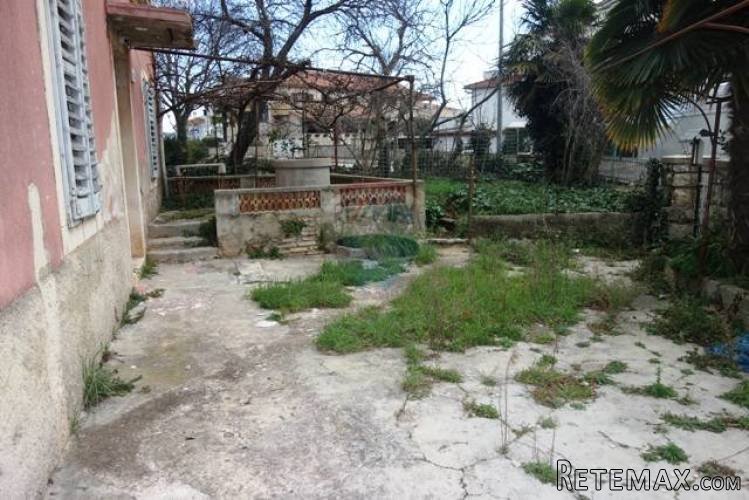 STARA KUĆA SA SVIM PRIKLJUČCIMA 1200 m OD STAROGRADSKE... - 5