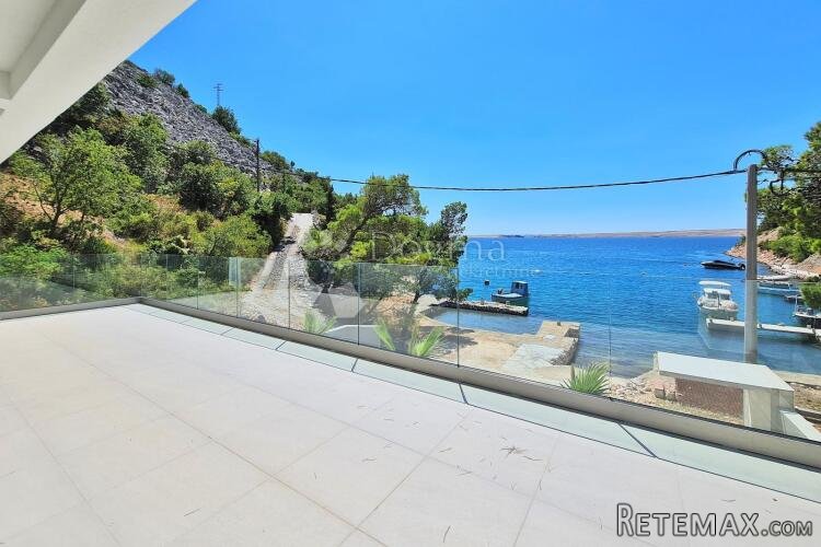 BARIĆ DRAGA PRVI RED DO MORA VILLA 300m2 - 6