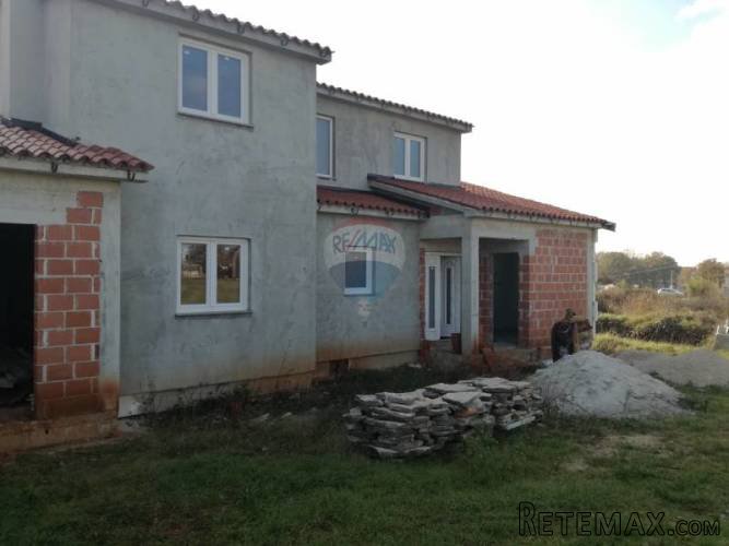 ISTRA,OKOLICA VODNJANA KUĆA U VISOKOM ROH BAU - 4