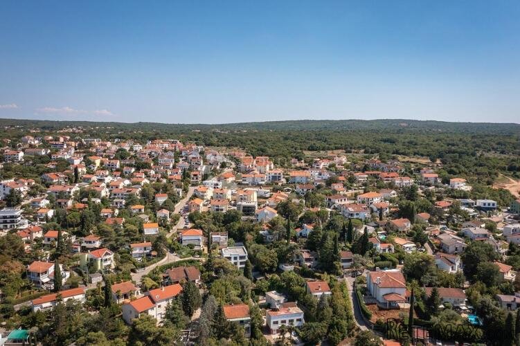 MALINSKA APARTMAN SA BAZENOM 80M OD MORA! - 7