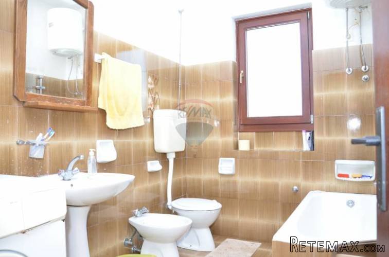 Brtonigla, stan 105 m2 sa velikom okućnicom - 5