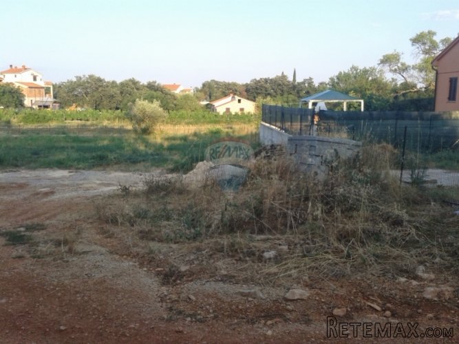 ISTRA, ZEMLJIŠTE S PLAĆENIM KOMUNALNIM DOPRINOSIMA - 5