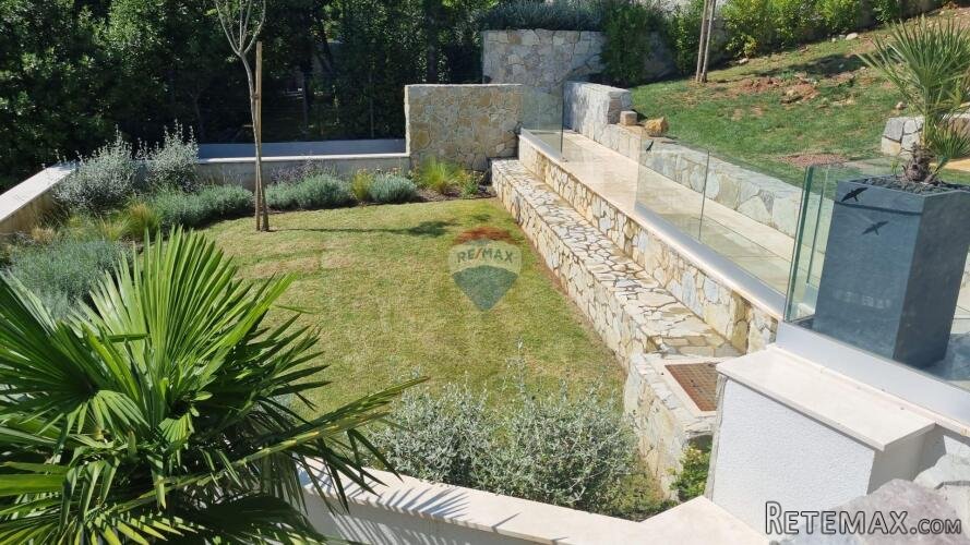 OPATIJA,VOLOSKO- NOVOGRADNJA, 2S+DB stan s bazenom, blizu mo - 3