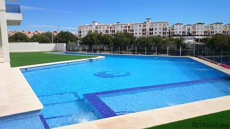 3 bedroom, 2 bathroom Apartment, La..