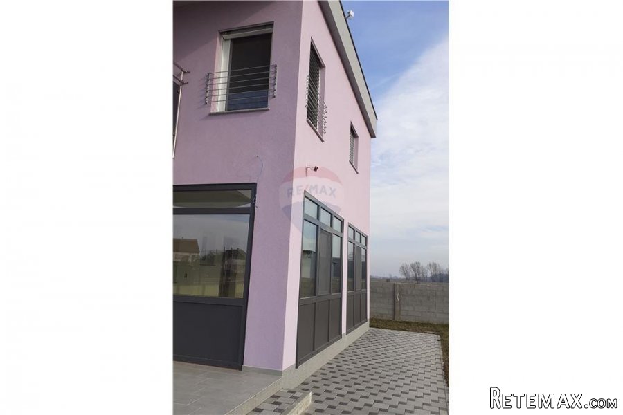 Uredski poslovni prostor u Trnovcu; 182 m2 - 6