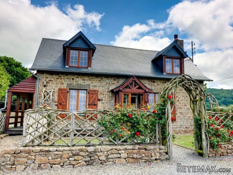 Country House Plus Two Guest Cottages