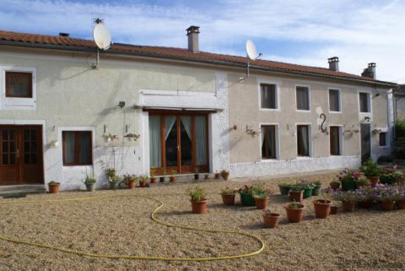 Pretty House With Two Gites - 2