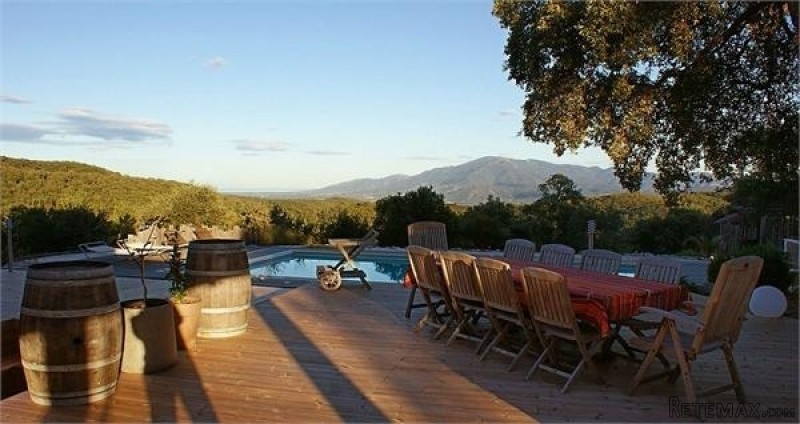 Outstanding Property With B&b Activity.. - 2