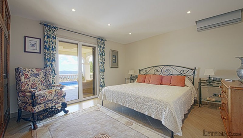 Five bedroom luxury villa in Son Font - 2