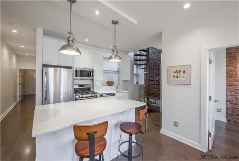 3 Bedrooms - Condo - New York State -.. - 2