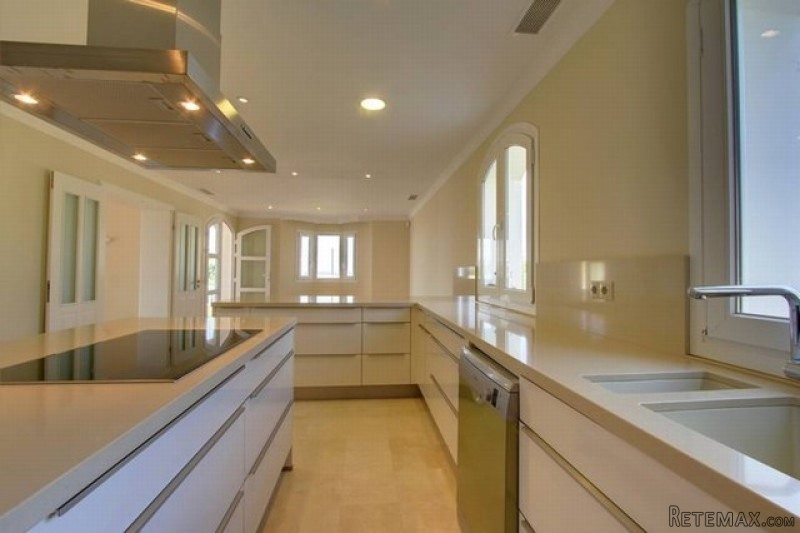 HM6S2708 - Villa For sale in Selwo.. - 2