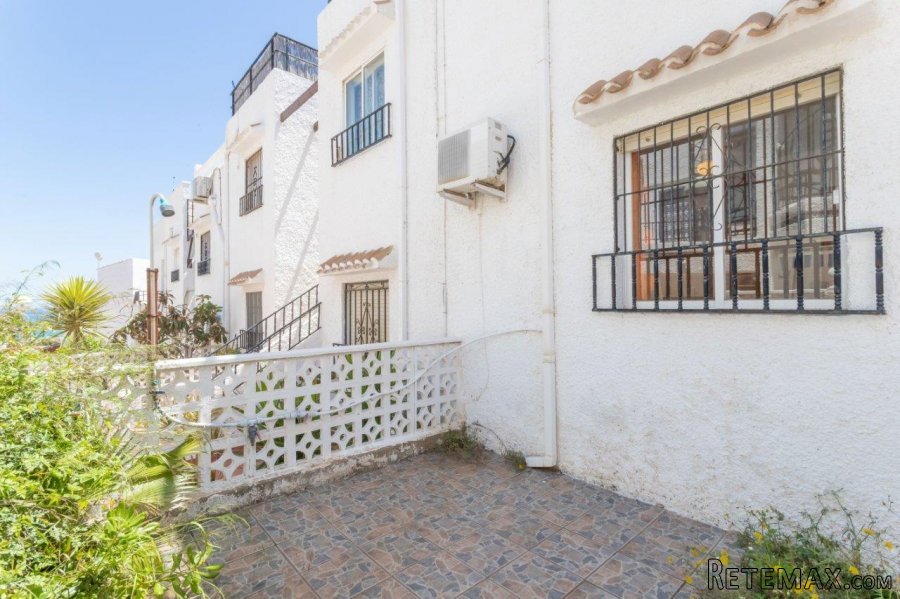 Bungalow bajo en Cabo Cervera.La vivienda tiene 2.. - 3