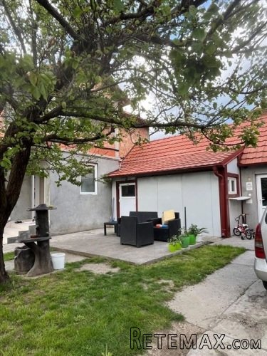 Prodajem kucu u Batajnici u lepom kraju - 4