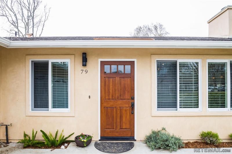 3 bedroom House For Sale: 79 Bear Creek.. - 2