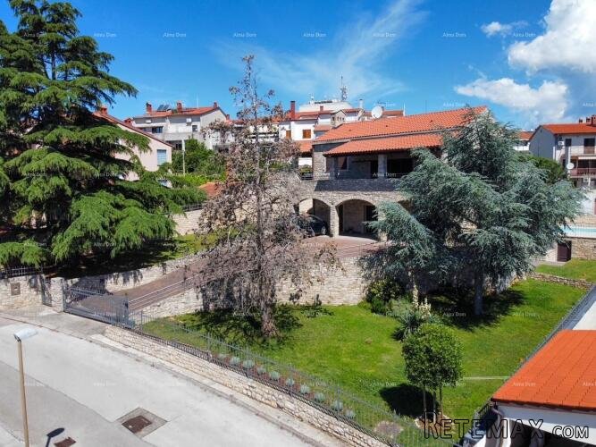 Prekrasna kuća s bazenom u Puli, idealna za obitelj ili.. - 5