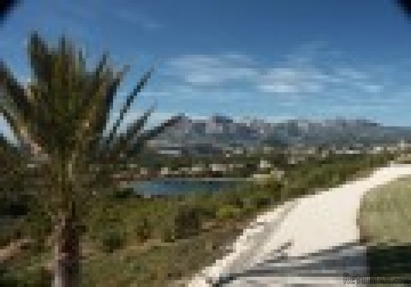 5 Bedrooms - Villa - Alicante - For Sale