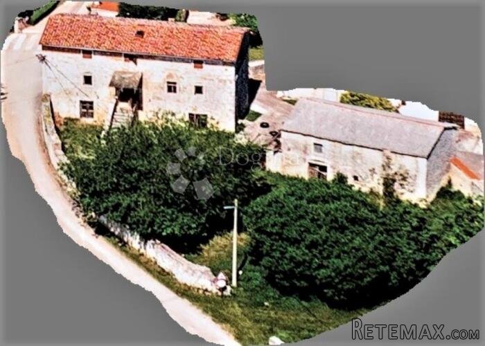SVETVINČENAT – imanje s dvije kamene kuće na lijepoj lokacij - 10